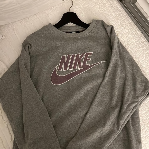 Gray Nike Crew Neck - Size Large - Picture 2 of 4